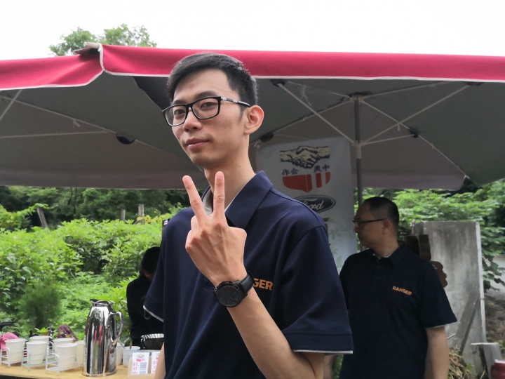 星期六限定的抗日咖啡