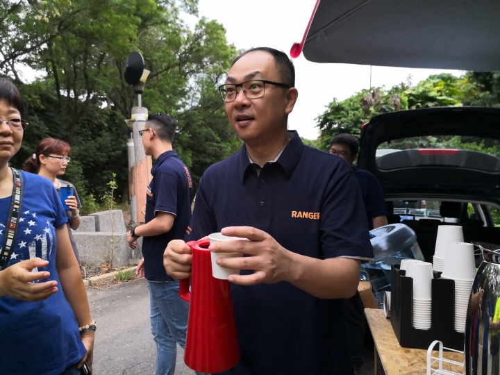 星期六限定的抗日咖啡