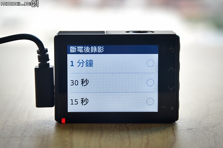 Garmin Dash Cam 46D/66WD行車記錄器實測 嬌小體積搭配視野寬廣的180度超廣角!