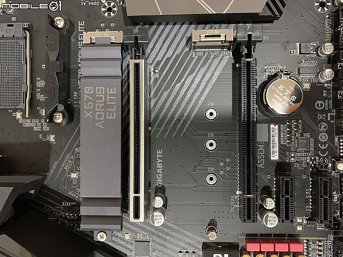平價香香 G 技嘉AORUS X570 ELITE + R5 3600 開箱