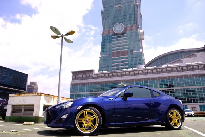 FT86 WORK鋁圈搭配FALKEN輪胎開箱