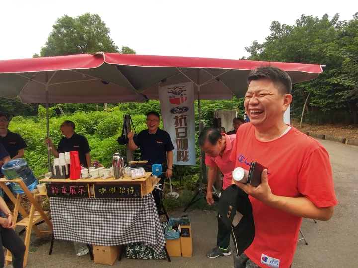 星期六限定的抗日咖啡