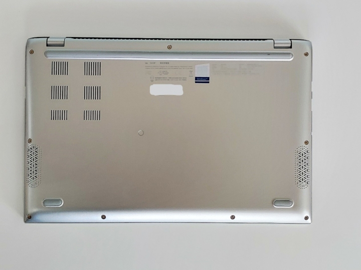 Vivobook S14 S412高CP值的獨立觸控板數字鍵輕薄筆電開箱