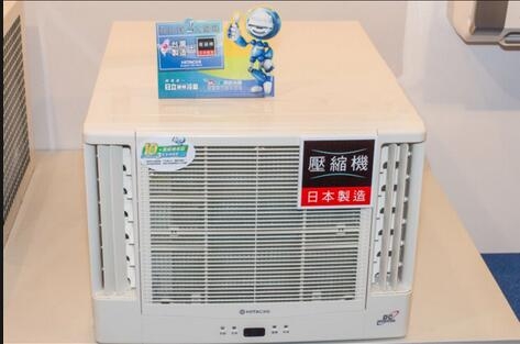 請教 窗型冷氣黏人工草皮的問題