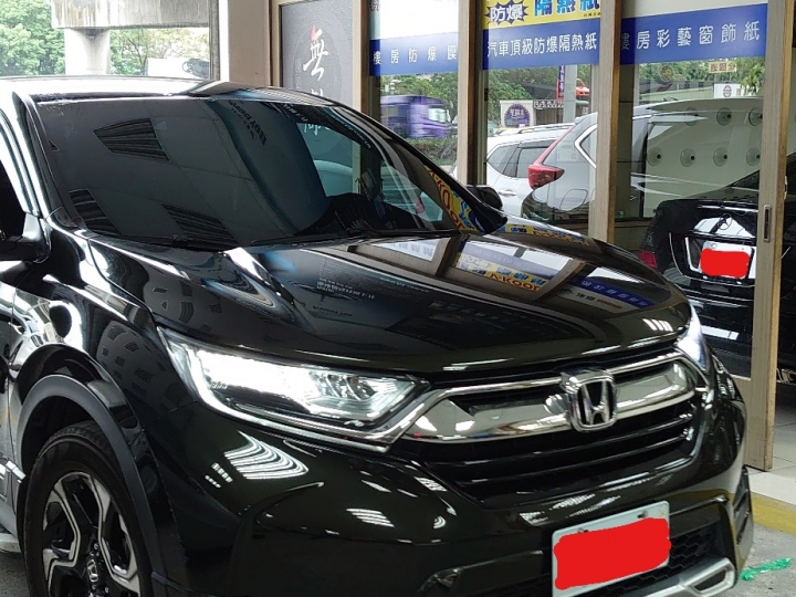 [分享] CR-V 前檔玻璃破裂換副廠