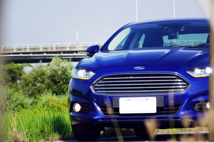 跟海有約的Mondeo Hybrid