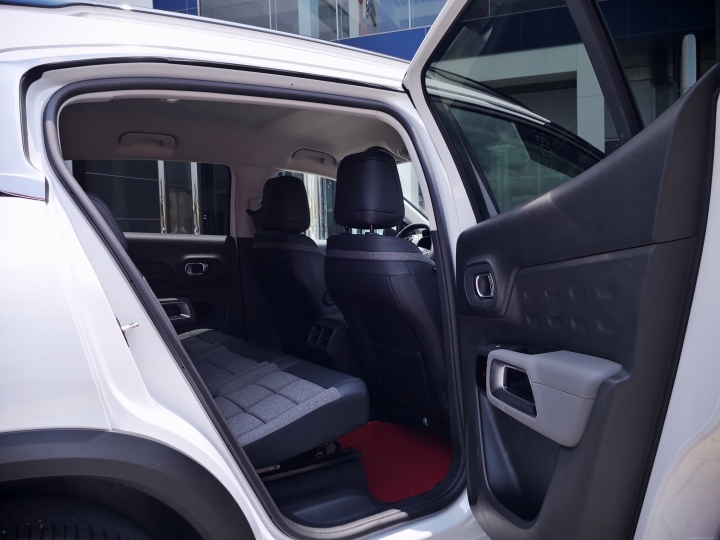 親自來體驗白色Citroen C5 Aircross