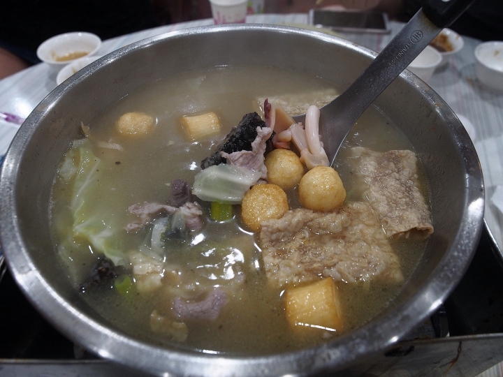 [食記] 臺南市 中西區 富香沙茶爐 — 南臺灣沙茶爐，傳統的火鍋吃法