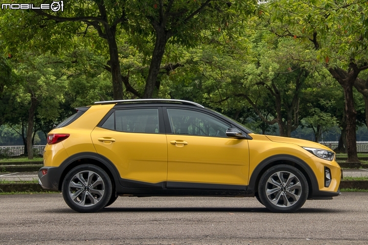 Kia Stonic試駕報導 到底在嗆什麼？