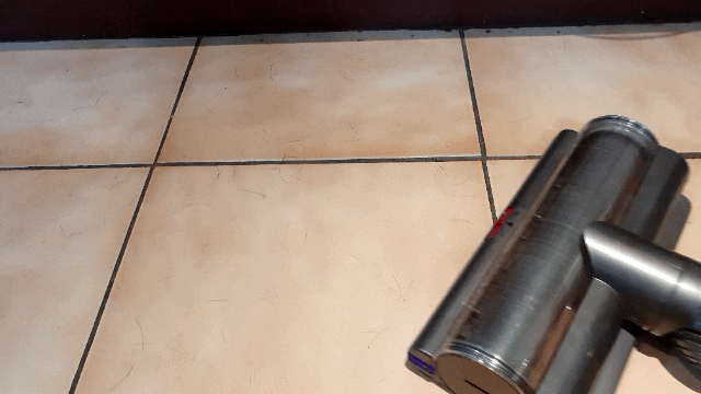 《Dyson V11™無線吸塵器》試用心得-懶人到最後也知道該打掃了
