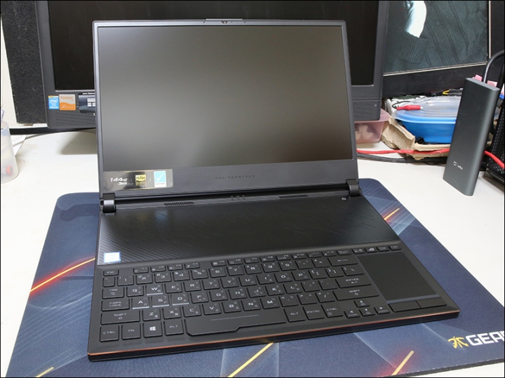 [破財開箱] 我與我的ROG GX531GXR