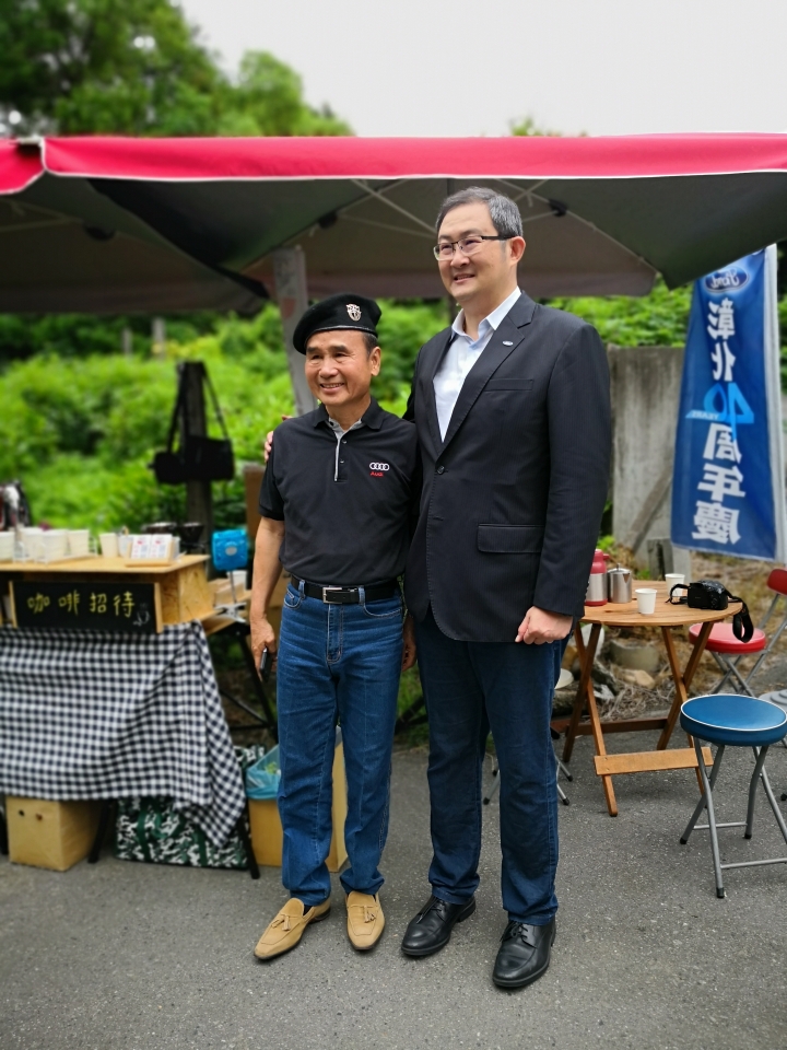 星期六限定的抗日咖啡