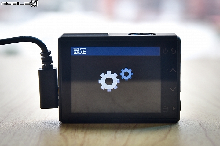 Garmin Dash Cam 46D/66WD行車記錄器實測 嬌小體積搭配視野寬廣的180度超廣角！