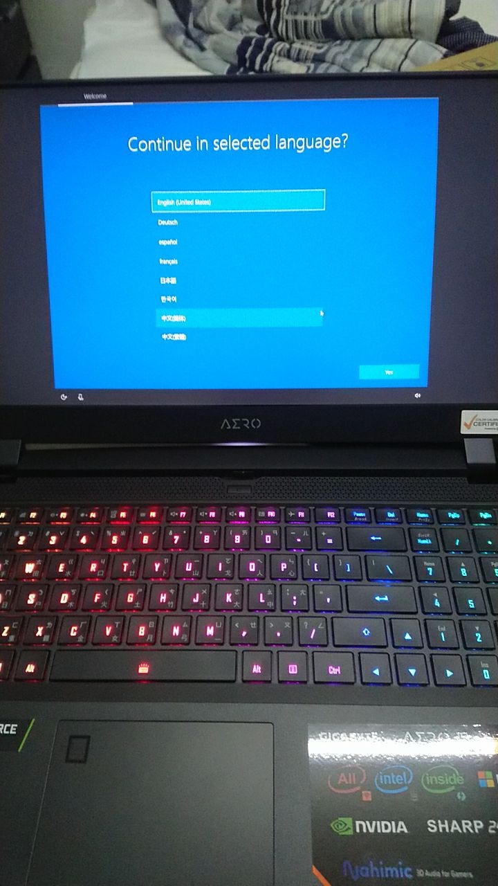 第一次購買GIGABYTE就中機王? AERO 240HZ