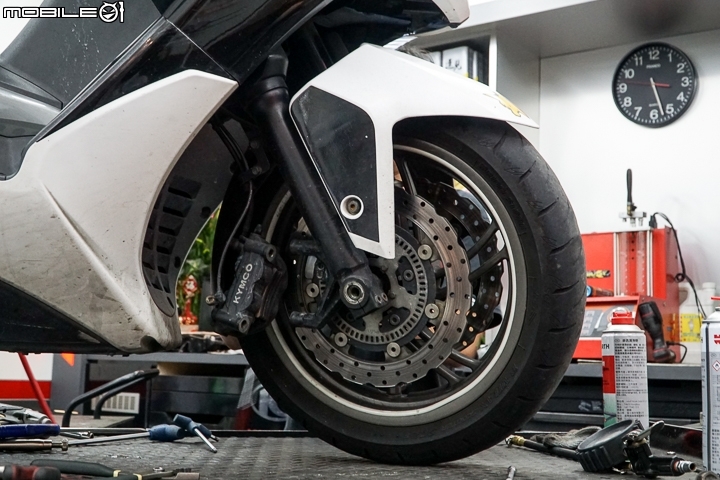 Bridgestone BATTLAX SC2 Rain 試胎 雨神同行大羊通勤者首選