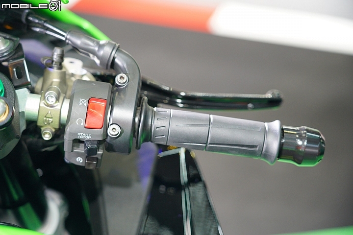 【五股重機展】WSBK 冠軍車款再進化 2019 Kawasaki ZX-10R 台灣正式上市！