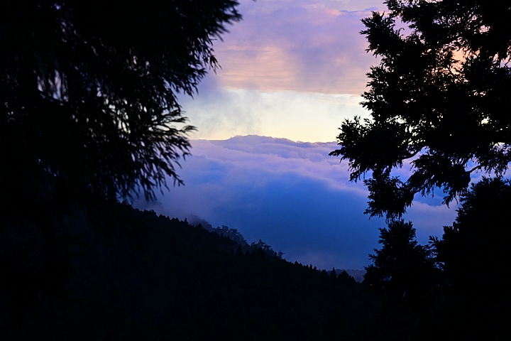 24-70mm F2.8 S+SB-5000的旅遊：阿里山、霧台、小琉球還有飛碟雲。