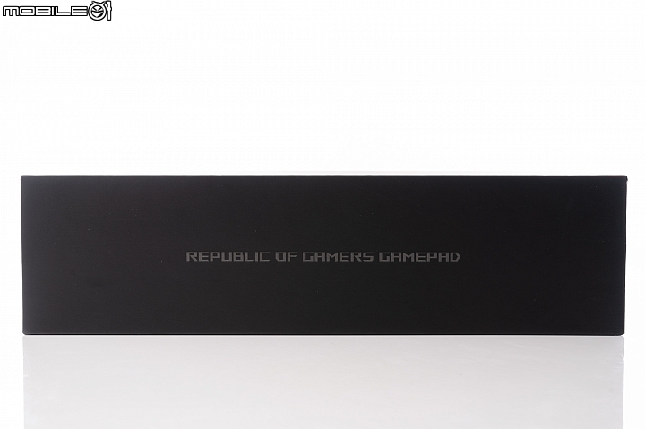 王者風範！ASUS ROG Phone II大全套開箱、初步效能測試