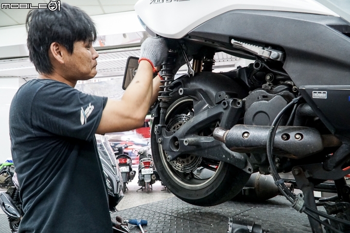 Bridgestone BATTLAX SC2 Rain 試胎 雨神同行大羊通勤者首選
