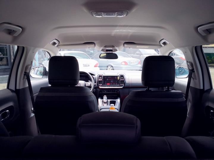 親自來體驗白色Citroen C5 Aircross