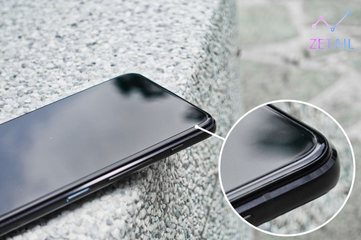 犀牛盾 SolidSuit、CrashGuard 防摔保護殼、耐衝擊保護貼 開箱體驗：ZenFone 6 最佳保鑣