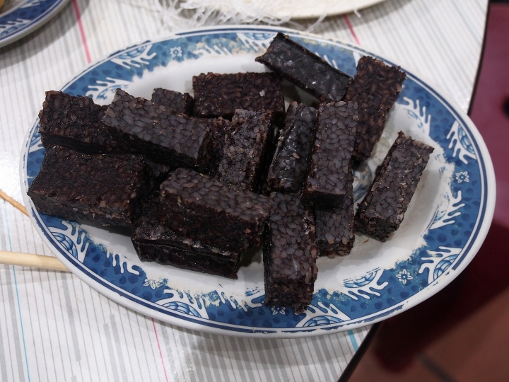 [食記] 臺南市 中西區 富香沙茶爐 — 南臺灣沙茶爐，傳統的火鍋吃法