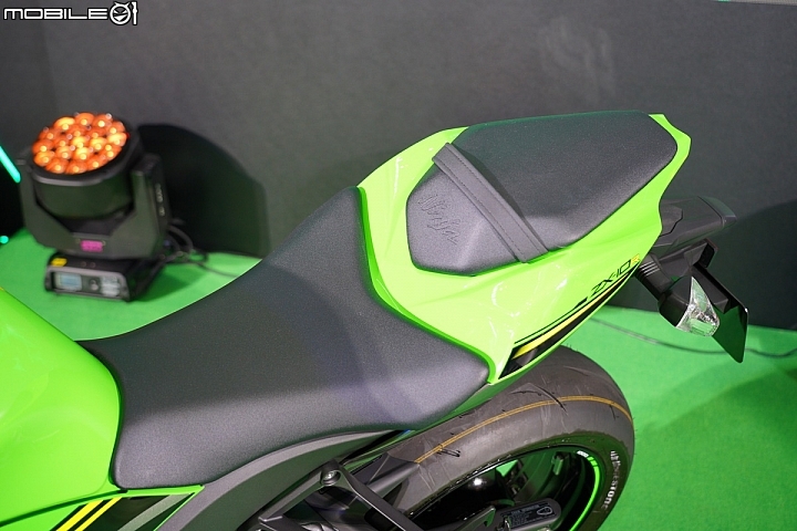 【五股重機展】WSBK 冠軍車款再進化 2019 Kawasaki ZX-10R 台灣正式上市！