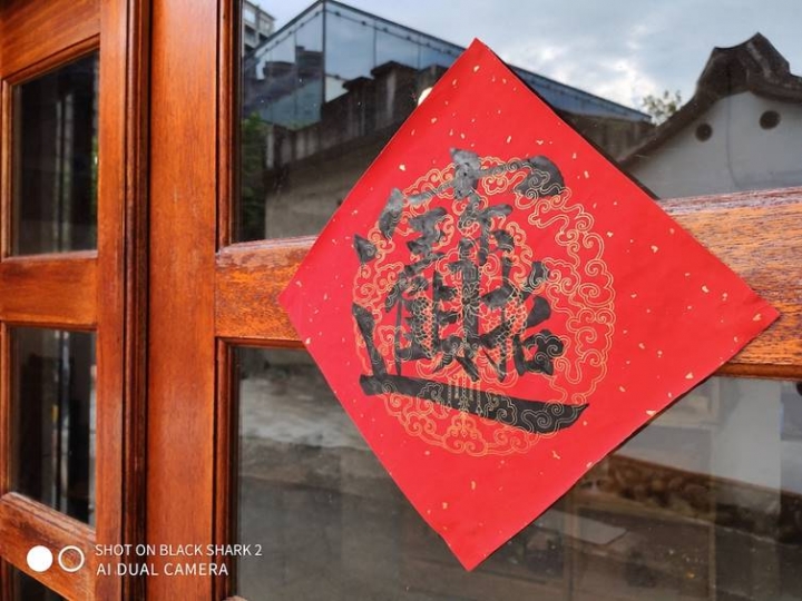 黑鯊手機2終於來啦！！趕快來開箱～