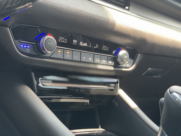 [開箱]MAZDA 6 Sedan 鋼鐵灰-2020年式開箱