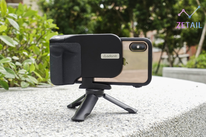 Adonit PhotoGrip Qi 藍牙 + 無線充電拍照握把 開箱體驗：一手掌握全世界