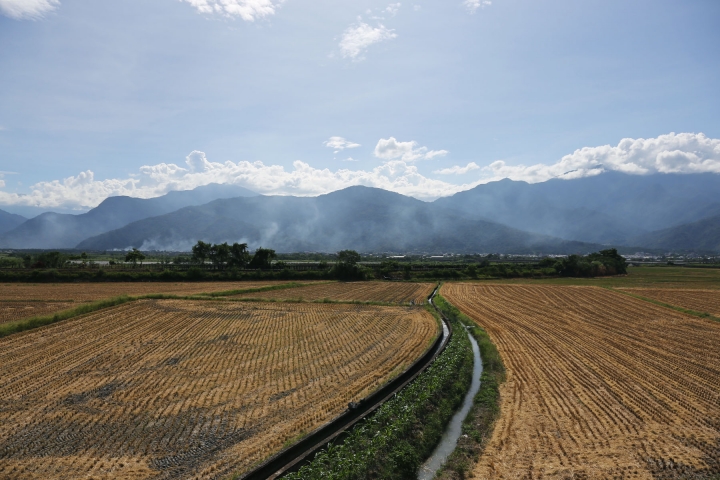 馬車環島[ 3 ] 花蓮市-- 台東池上 [ 4 ] 池上--屏東枋山