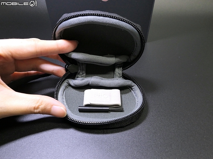 [開箱評測]FiiO FH7 可換線入耳式耳機/一圈四鐵五單元/MMCX/單晶銅鍍銀線/低中高調音濾網～給您滿滿的可玩性！