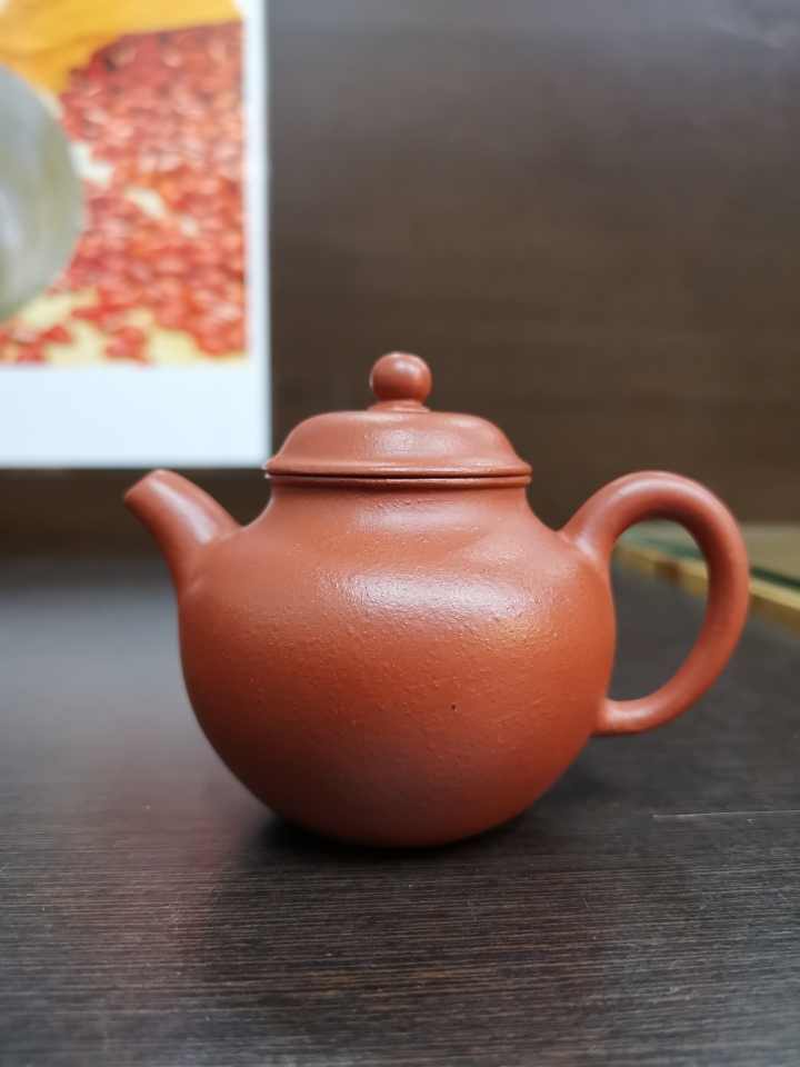 雨天大閱兵，一一點名，朱泥小品。