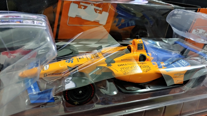 [開箱]1/18 INDYCAR  F.ALONSO #66