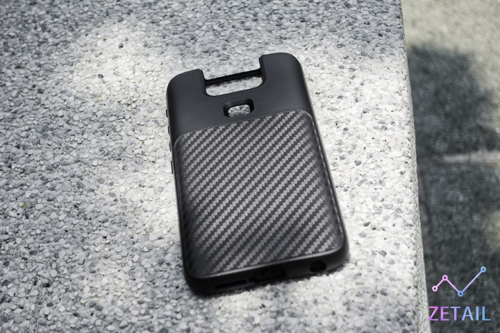 犀牛盾 SolidSuit、CrashGuard 防摔保護殼、耐衝擊保護貼 開箱體驗：ZenFone 6 最佳保鑣