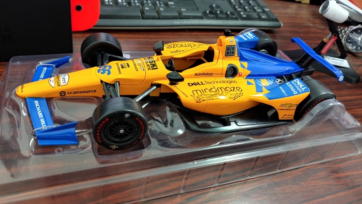 [開箱]1/18 INDYCAR  F.ALONSO #66