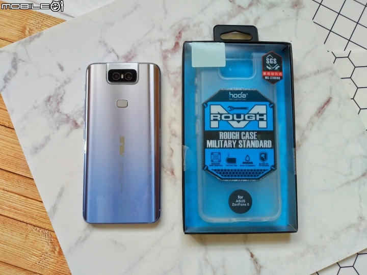 點我看大圖 【ZenFone 6翻玩視界】漸變霓幻銀開箱登場!HODA柔石防摔殼霧透白實裝!