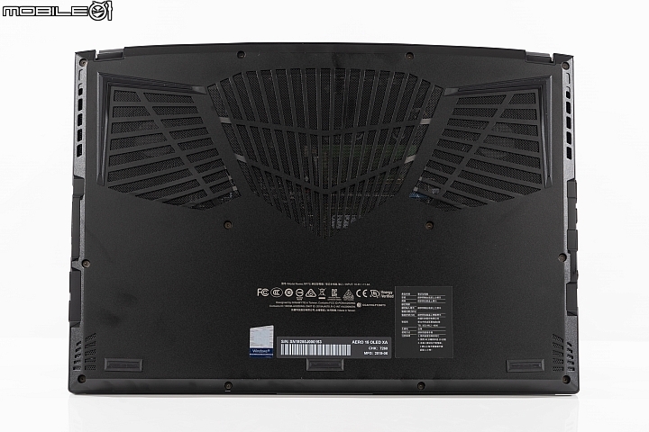 GIGABYTE New AERO 15 OLED 外型小改再出發！