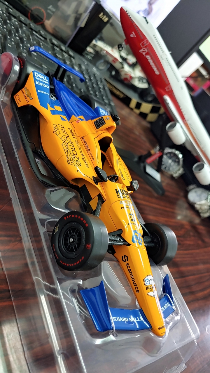 [開箱]1/18 INDYCAR  F.ALONSO #66