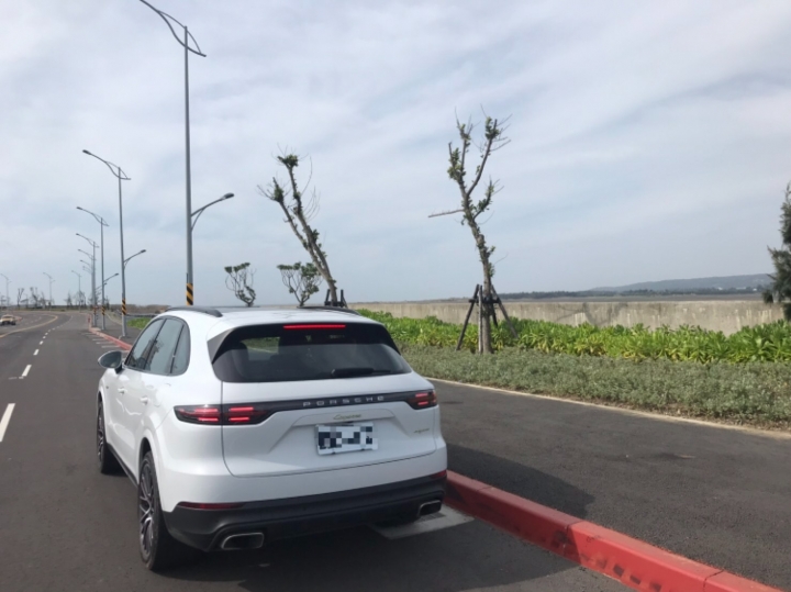 開著凱燕帶家人趴趴走-2 孝親行