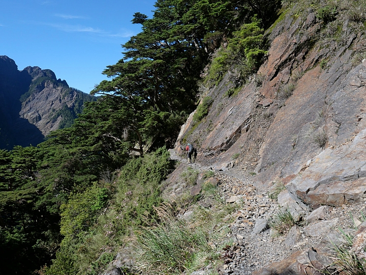 南玉山
