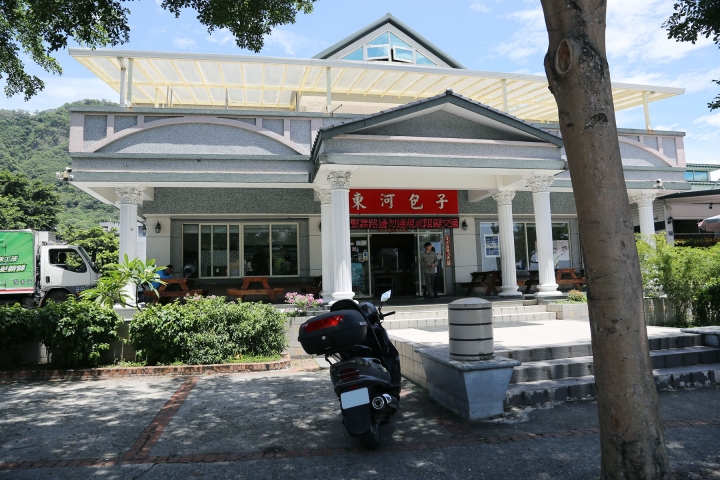 馬車環島[ 7 ] 台東市--鐵花村 [ 8 ] 台東市--花蓮海或市集
