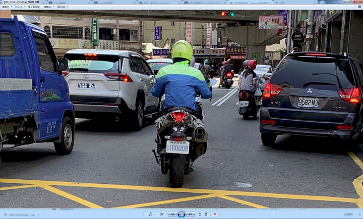 [間諜照] 20190720 不知誰家的新車