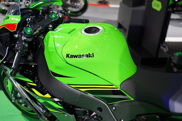 【五股重機展】WSBK 冠軍車款再進化 2019 Kawasaki ZX-10R 台灣正式上市！