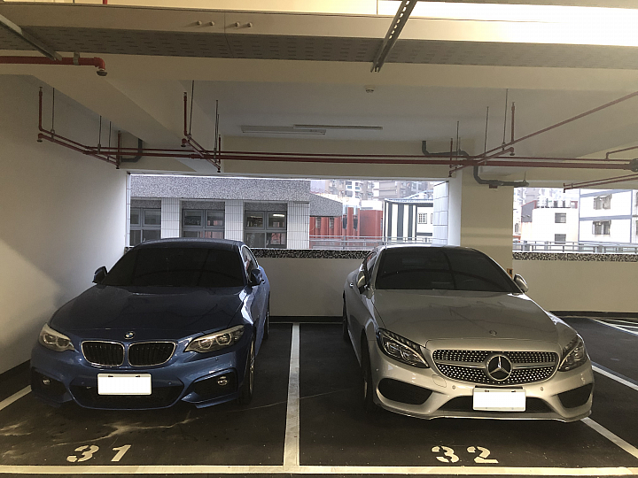 漫長的換車心得~ BMW 220i 微開箱 ~(感謝老婆包容我的任性)