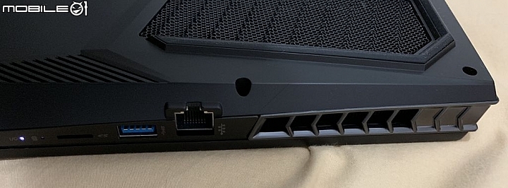 開箱 AORUS 15 - RTX2060 戰鬥遊戲電競筆電