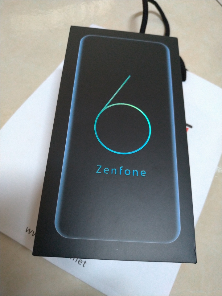 ASUS ZENFONE 6 霓幻銀入手 zs630kl