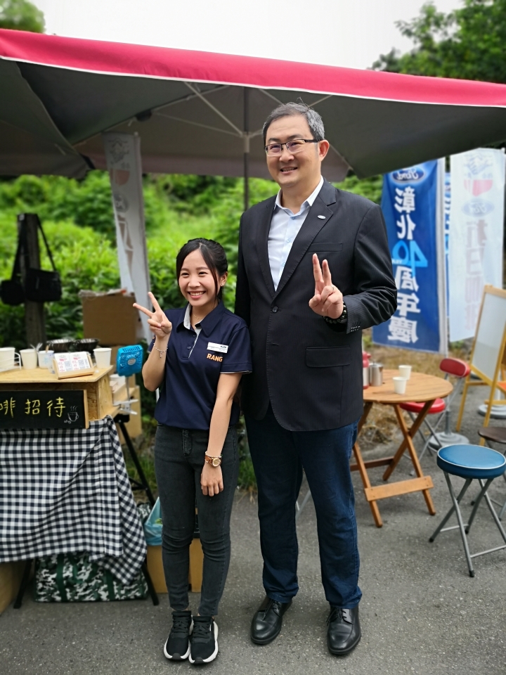 星期六限定的抗日咖啡