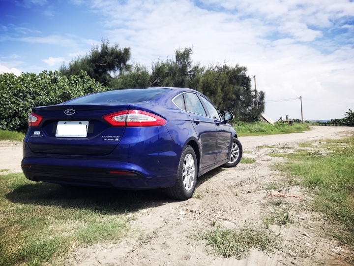 跟海有約的Mondeo Hybrid