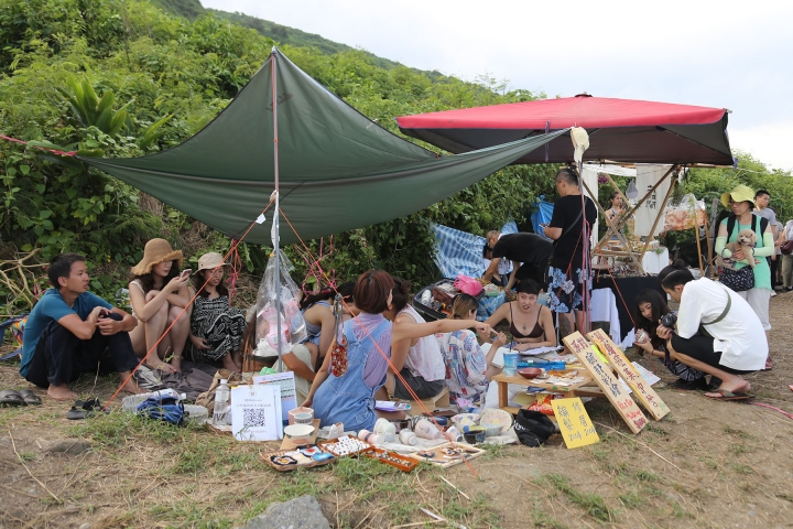 馬車環島[ 7 ] 台東市--鐵花村 [ 8 ] 台東市--花蓮海或市集